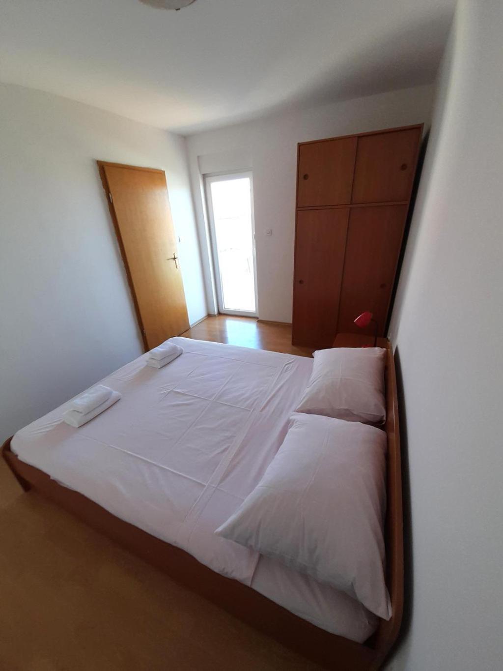 וודיצה Apartments Nikolas מראה חיצוני תמונה