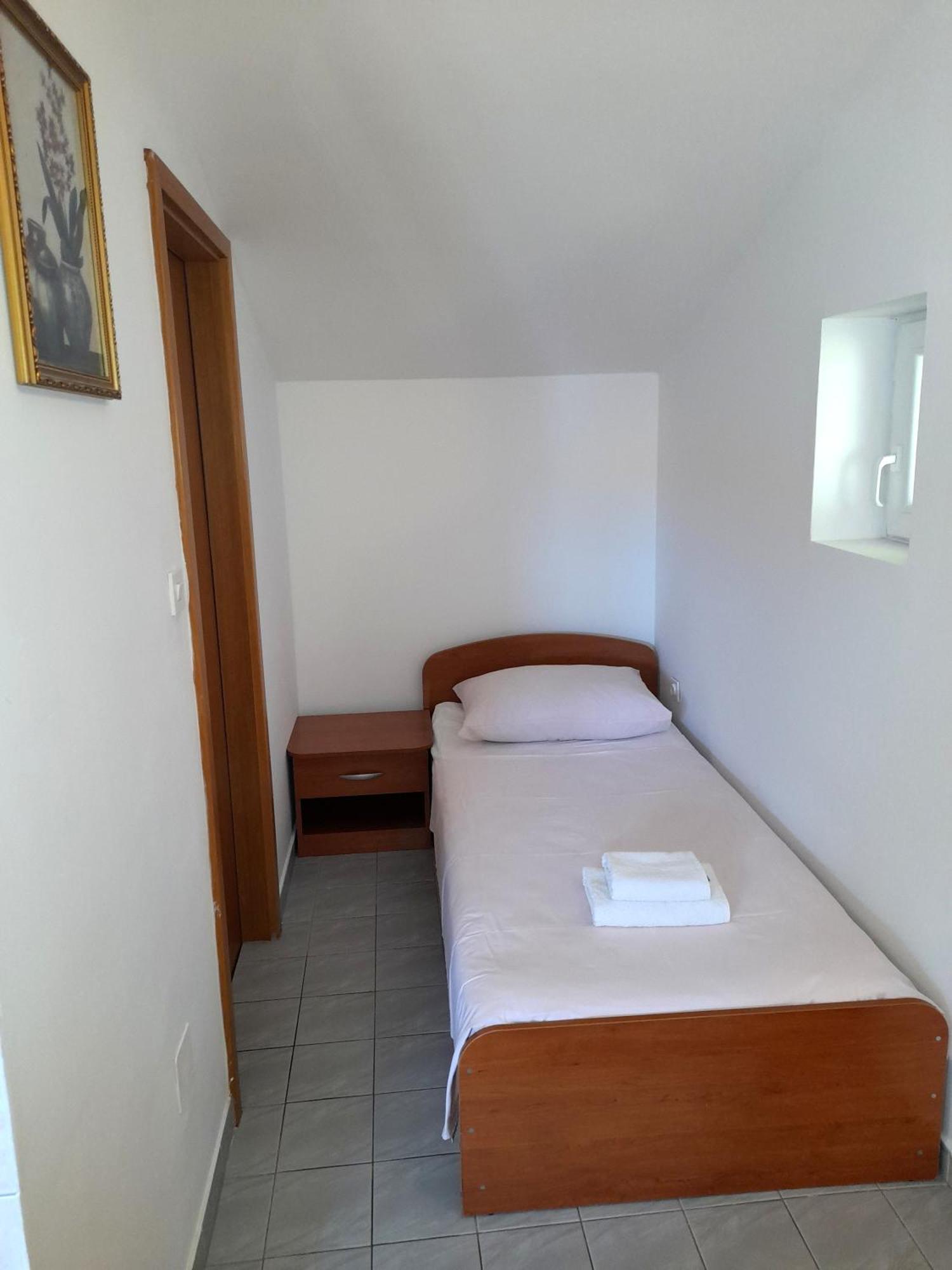 וודיצה Apartments Nikolas מראה חיצוני תמונה