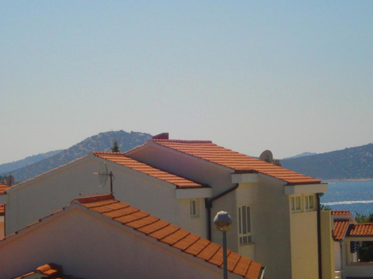 וודיצה Apartments Nikolas מראה חיצוני תמונה